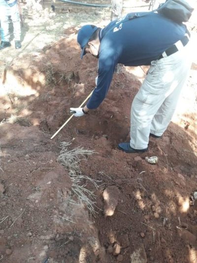 Caso Analía Rodas: Encuentran restos de celular en el patio de la vivienda del hermano | Ñanduti