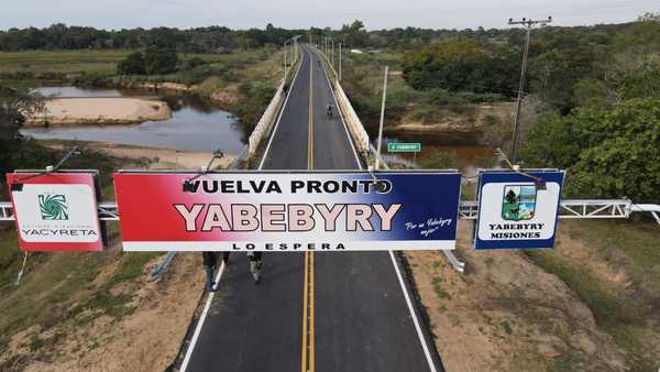 Pavimentación asfáltica entre Corateí-Yabebyry pone fin a décadas de aislamiento | .::Agencia IP::.