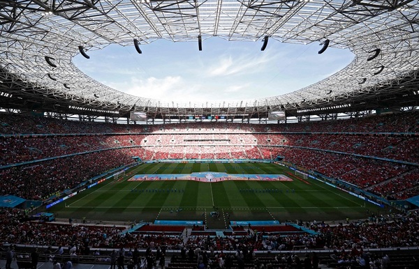 Eurocopa alberga el primer partido a estadio lleno en plena pandemia