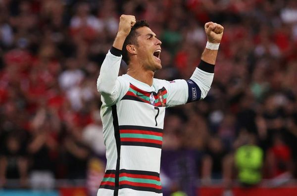 Cristiano Ronaldo agranda su leyenda en la casa de Puskas - Fútbol Internacional - ABC Color