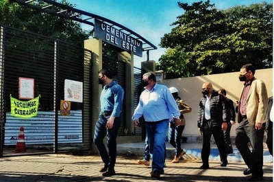 Tras 20 años de abandono, Nenecho Rodríguez inaugura mejoras en Cementerio del Este, en Asunción - ADN Digital