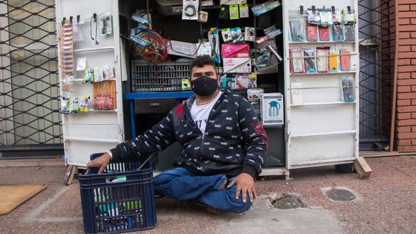 El guapo kioskero con patineta: "En la vida siempre hay una oportunidad"