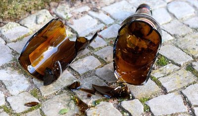 Crónica / Trans fue herida con una botella por su compañera de alquiler