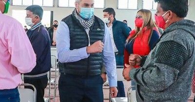 La Nación / Mario Abdo confesó que no dormía preocupado por buscar vacunas