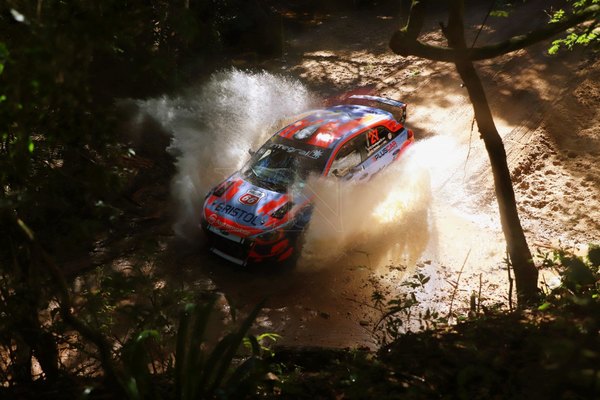 Domínguez Bejarano toma la punta del campeonato con Zaldívar Jr segundo