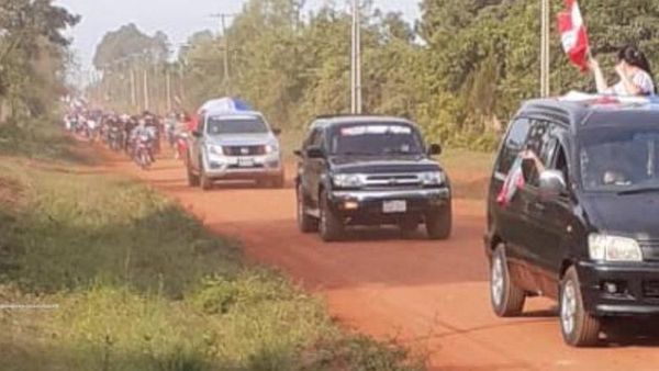 Multitudinaria caravana pro asfaltado en General Delgado