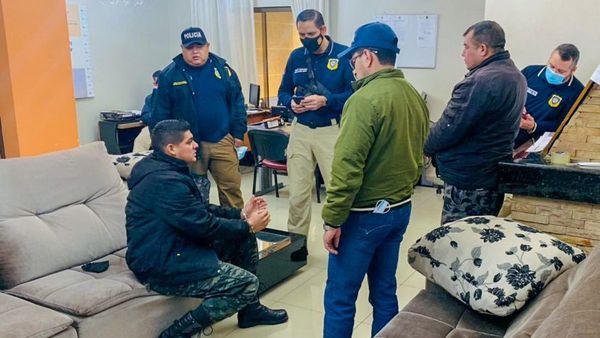Red de extorsionadores implica a reclusos y guardiacárceles