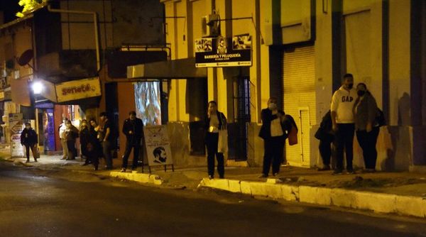 Viceministerio protege a transportistas que castigaron a pasajeros con “reguladas” y aglomeraciones - Nacionales - ABC Color