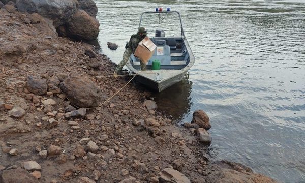 Hallan cocaína al costado del río Paraná