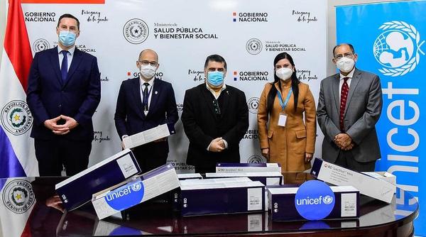 Entregan 540 mil jeringas para fortalecer la lucha contra el COVID19 – Prensa 5