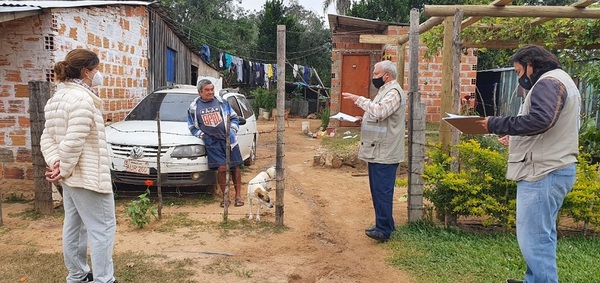 Salud y ONGs facilitan vacunación antiCovid en asentamientos