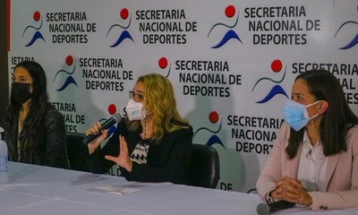 Organización trasladará a embarazadas a vacunatorios en el “Día E”