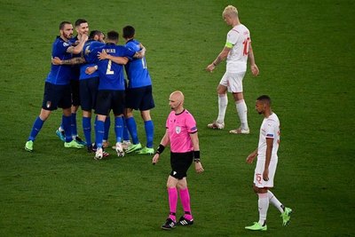 Italia se mete a octavos de la Eurocopa luego de golear a Suiza