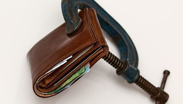 “Suba de combustible y salarios influyen en expectativa de inflación del 3,2% para 2021”