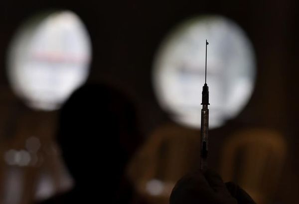 Ministerio de Salud anuncia compra de vacunas que aún no fueron aprobadas - Nacionales - ABC Color