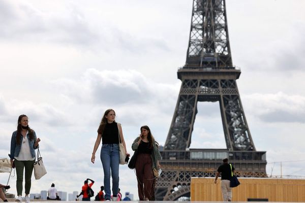 Francia elimina el uso obligatorio de mascarillas al aire libre | OnLivePy
