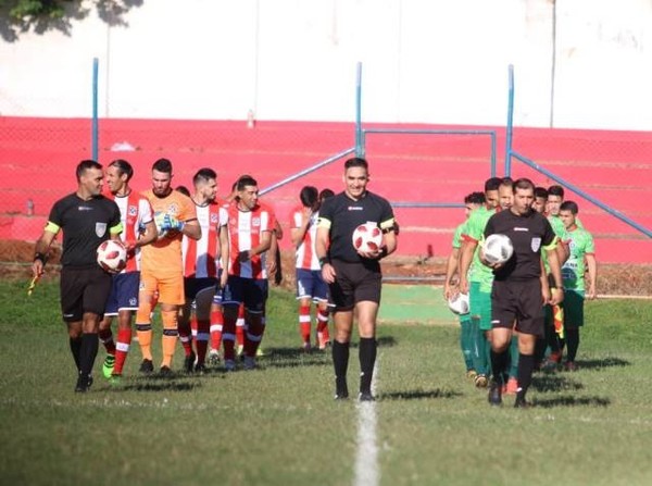 Árbitros para la fecha 12 de la Primera B - APF