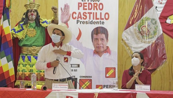 Perú: Siguen revisando apelaciones y aún no hay fecha para proclamación presidencial