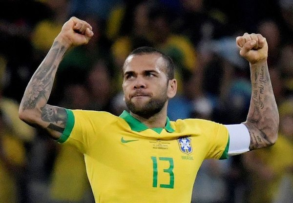 Dani Alves liderará la selección olímpica brasileña, en la que no estará Neymar