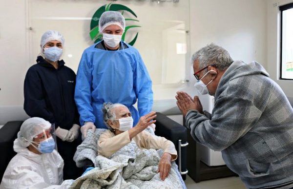 Una abuelita de 104 años venció al Covid-19 •