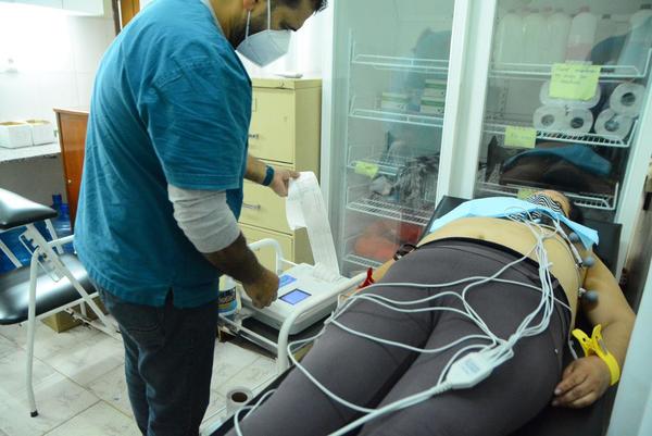 Realizan estudio gratuito de electrocardiograma en el laboratorio municipal