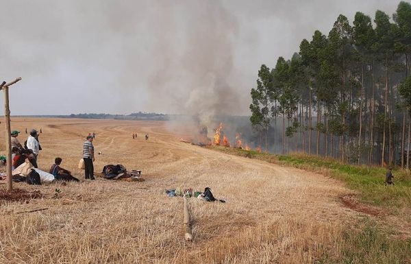 Oje’e oïha 37 invasión campesina ha mokõi desalojo - ABC Remiandu - ABC Color
