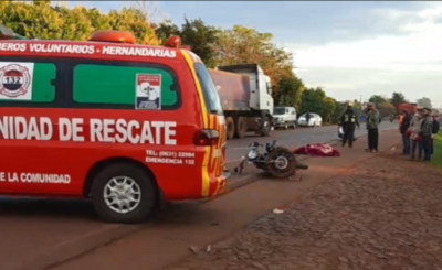 Motociclista muere y su acompañante queda malherida