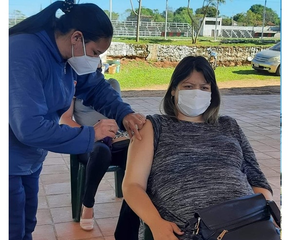Hasta el momento, 4.000 embarazadas se vacunaron contra el Covid-19 - ADN Digital