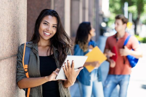 Buscan promover la inclusión financiera de mujeres, con cooperación internacional - MarketData