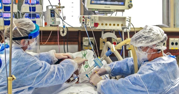 La Nación / COVID-19: aclaran que todavía no se puede hablar de un descenso de casos