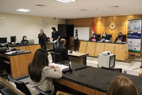 Simulan juicio oral en guaraní en CDE - ABC en el Este - ABC Color