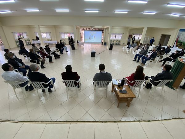 Ministro de Educación: “No vine a bajar líneas, sino a dar participación al Chaco”