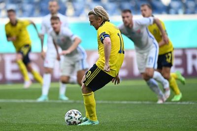 Suecia se impone a Eslovaquia - Fútbol Internacional - ABC Color