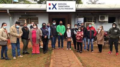 Con manifestación, pacientes renales exigen reparación de máquinas para diálisis - La Clave