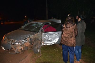 Dos heridos en un accidente con suerte en Abaí - Nacionales - ABC Color