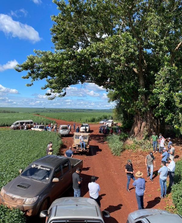 Mensura del Indert en Alto Paraná genera protesta de UGP - Nacionales - ABC Color