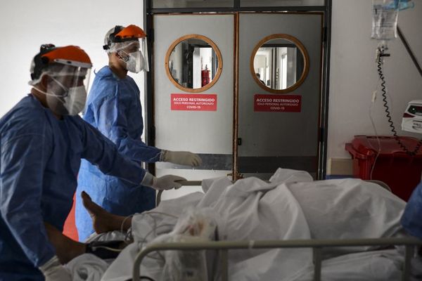 Segunda ola de la pandemia dispara las muertes por covid-19 en Argentina - Mundo - ABC Color