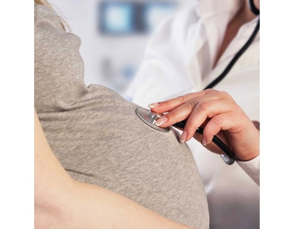 Día E: Cada centro de vacunación contará con obstetra