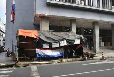 Choferes exigen que se resguarde trabajos ante explotación “temporal” de itinerario - Nacionales - ABC Color