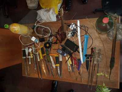 Incautan armas blancas tras requisa en penal de Emboscada