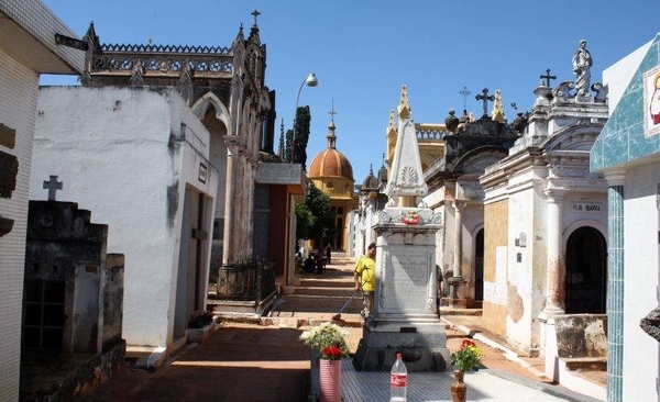 Diario HOY | Cementerios municipales de Asunción permanecerán cerrado en el Día del Padre