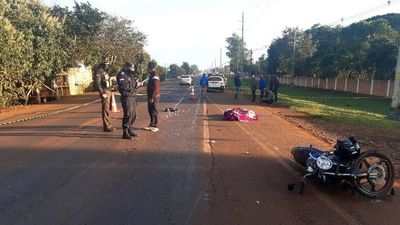 Motociclista fallece tras ser embestido por automóvil