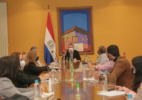 Misión de Observación Electoral inició labores en Paraguay