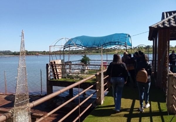 Fam Tour mostró atractivos recreativos y gastronómicos de la capital de la energía - La Clave