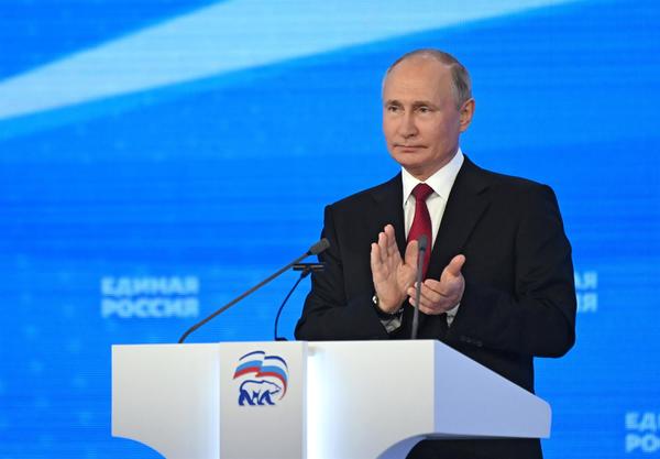 Putin intenta impulsar el partido oficialista ante la caída de su popularidad | El Independiente