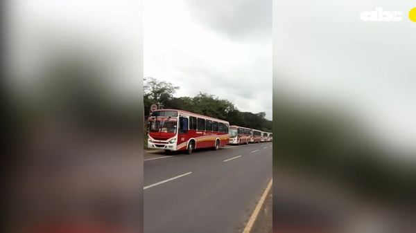Transportistas al servicio de los políticos y abandonan a pasajeros, según denuncian - Nacionales - ABC Color