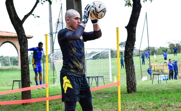 Huesca: La formación en el Valencia, el sueño mundialista y la llegada a Luqueño