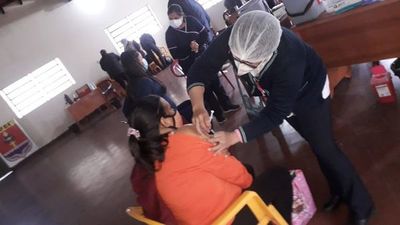 En exCimefor se vacunaron 240 embarazadas, pero esperaban a 1.000 - Nacionales - ABC Color