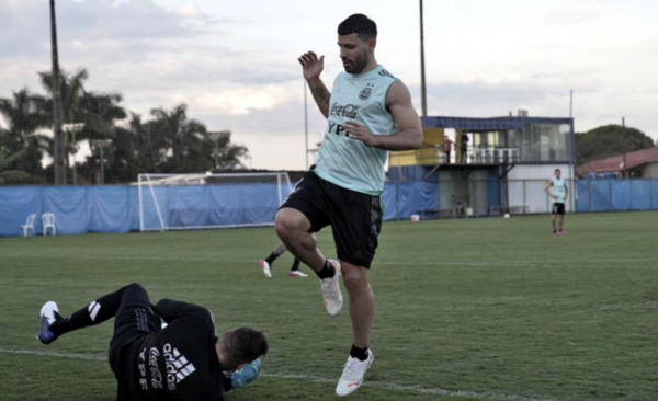 Diario HOY | Scaloni evalúa el once que pondrá ante Paraguay