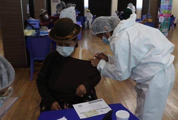 Diario HOY | Fake news en Bolivia: afirman que vacuna convierte en “hombres lobo” a inmunizados